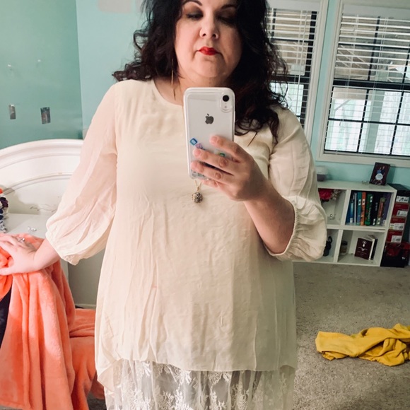 Meet your Posher, Tezra - Picture 4 of 7